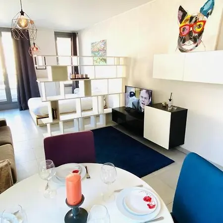 Large In Center With Terrace-cosy Luxembourg